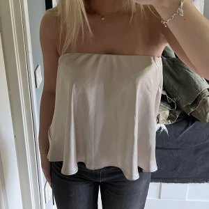 Topp - Kjol som jag använder som en topp, passar S-M