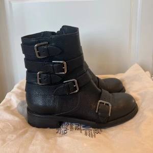 Jimmy Choo boots - Bra skick, ny pris 8000 kr 
