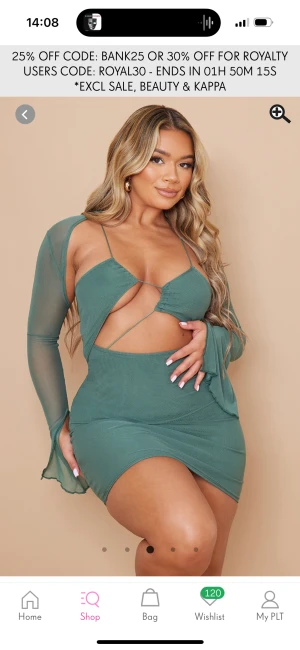 Klänning - Klänning från prettylittlething storlek s.  Aldrig använd endast testad.