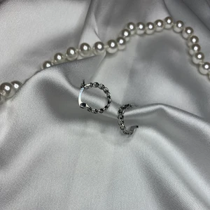 Örhängen - Silver örhängen kedjor 19kr + 12kr i frakt 