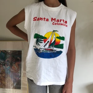 Linne - Härligt linne/ T-shirt utan ärmar i storlek M!❣️