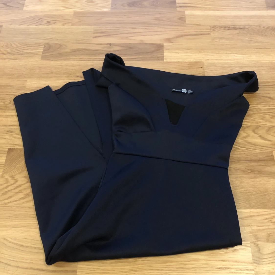 Mörkblå klänning (st. 34) - 90