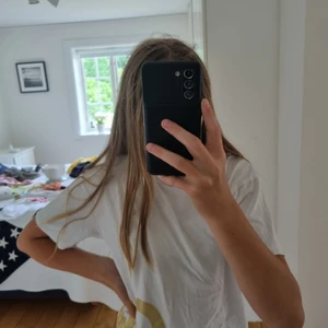 Calvin Klin tröja  - Superfin tröja som är i fint skick men väl använd. Nypris 299kr