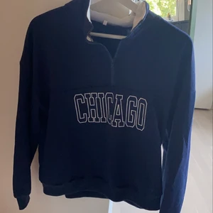 blå tröja  - säljer denna lite tunnare men fina tjocktröjan 🖤🖤🖤🖤