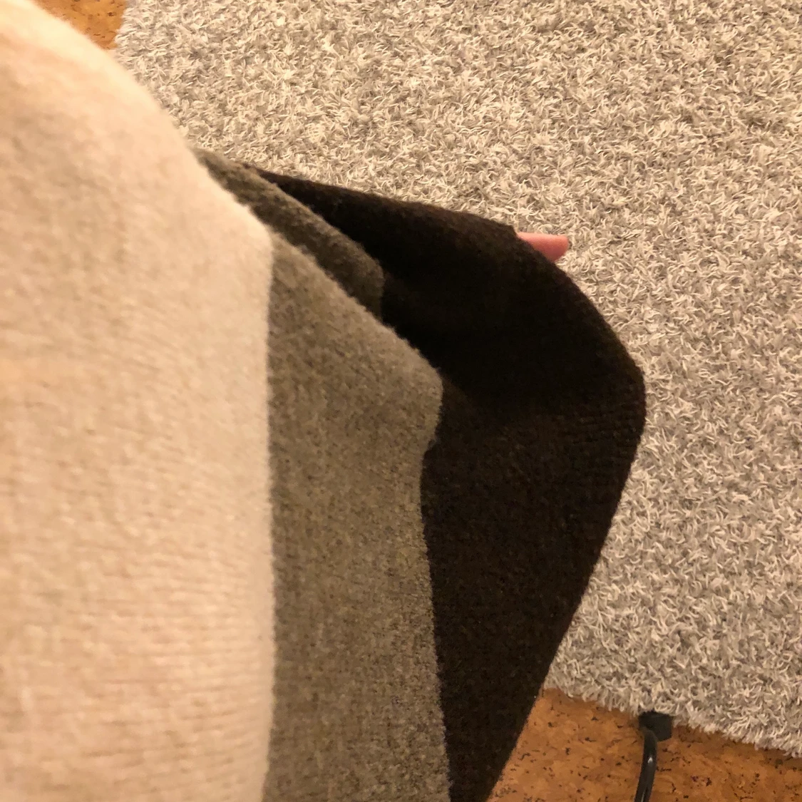 Stickad tröja i storlek XS - 91