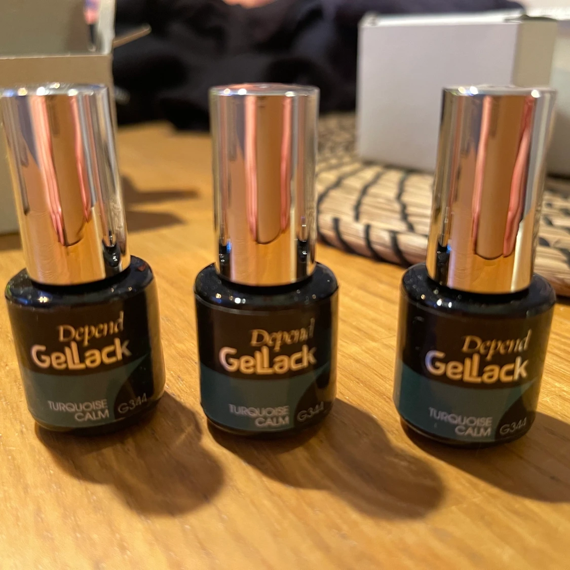 Nagellack  - 90