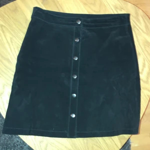 Mocha skirt, Mocka kjol - mlcka kjol från kappahl, bra kvalité 