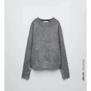 stickad tröja från zara - stickad tröja från zara. storlek S säljer åt en kompis! så fin till tex kjol