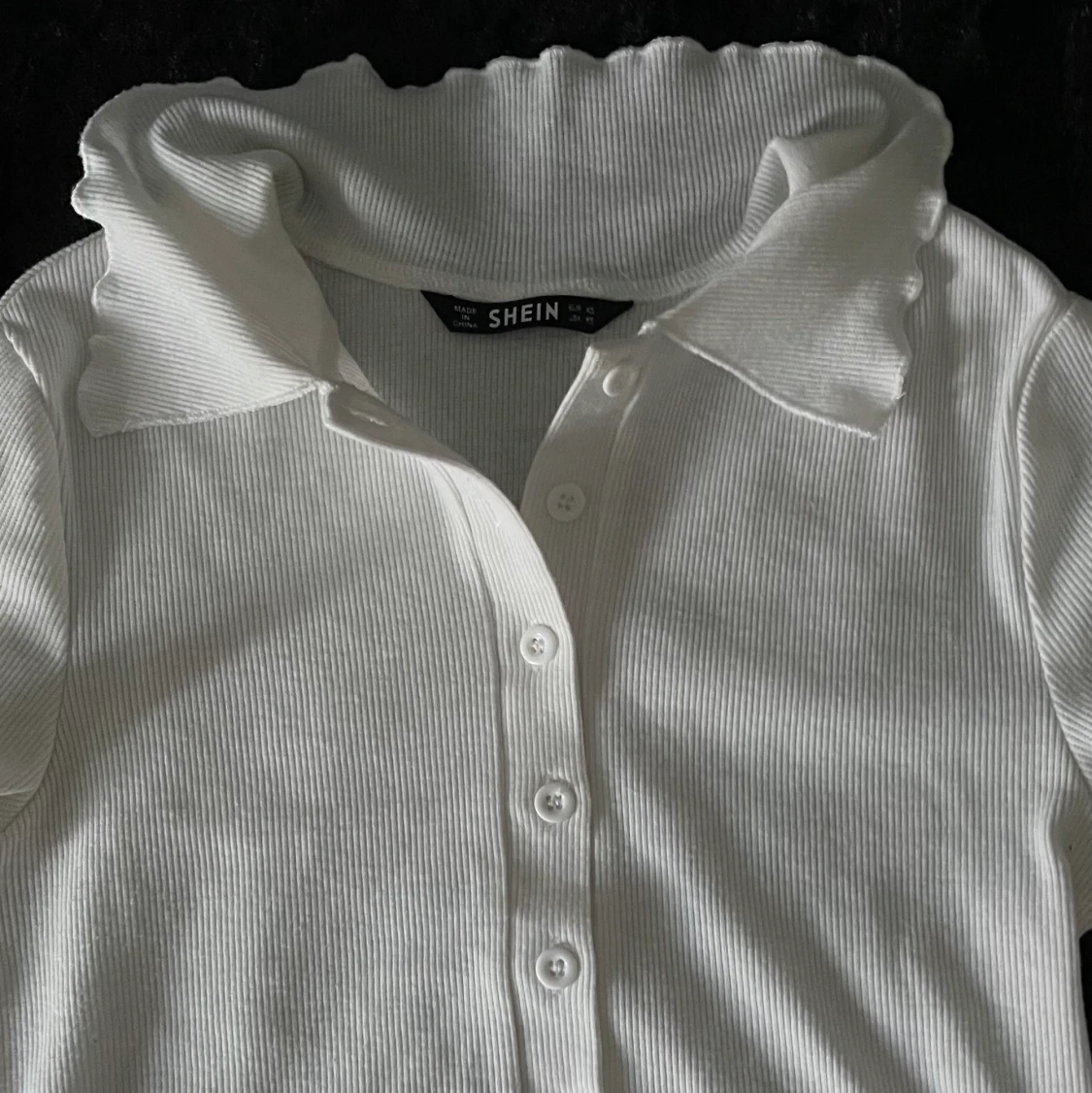 Vit kortärmad tröja  - 91