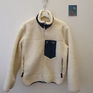 Teddyjacka, köpt i korea - Teddyjacka i väldigt god skick, köpt i korea