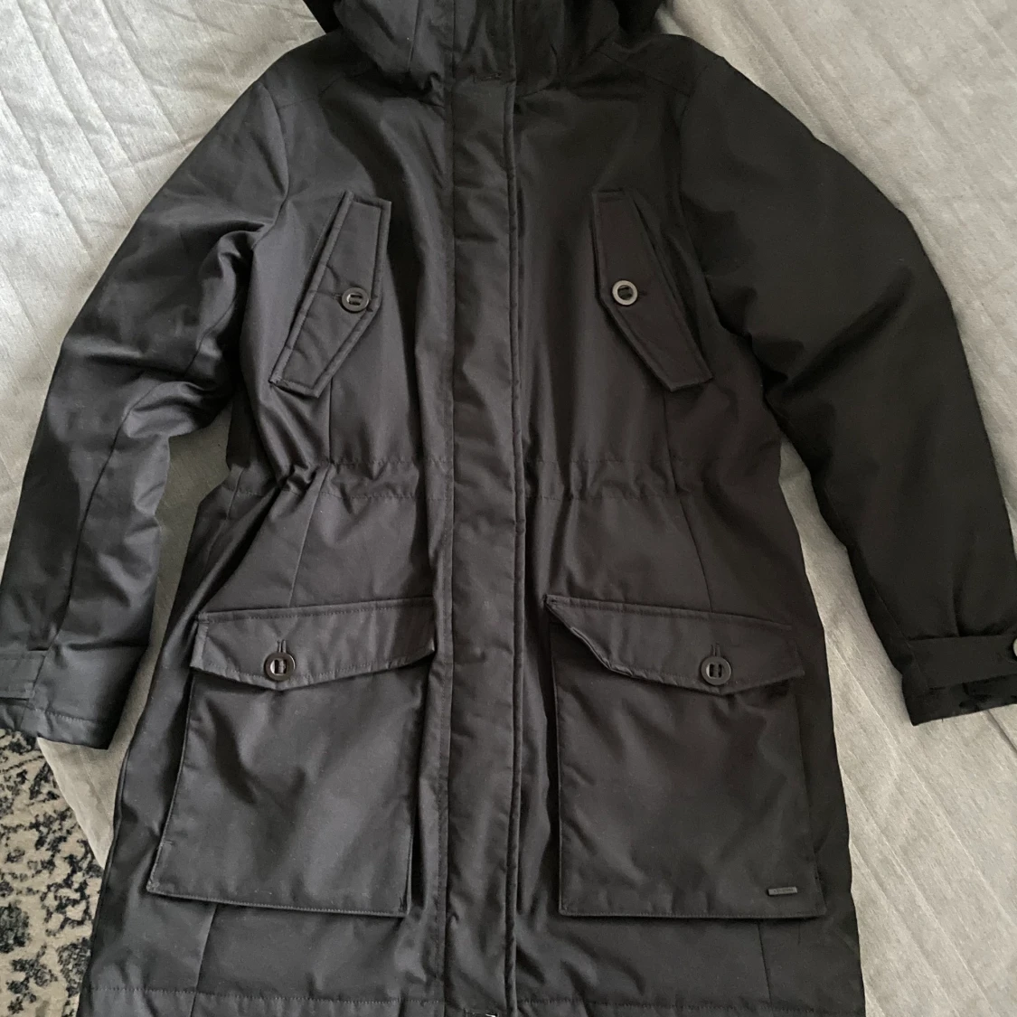 Everest Sharp Parka  - 90