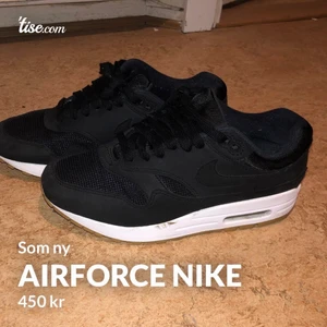 Airforce nike  - Jag säljer dessa skor, jag använde dem inte så mycket de är nästan som nya och jag säljer dem för att det inte är min stil, storlek 38 för fler bilder skriv till mig, de är unisex