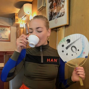 Han Kjøbenhavn bluse - Sporty Han Kjøbenhavn bluse. Passer xs/s