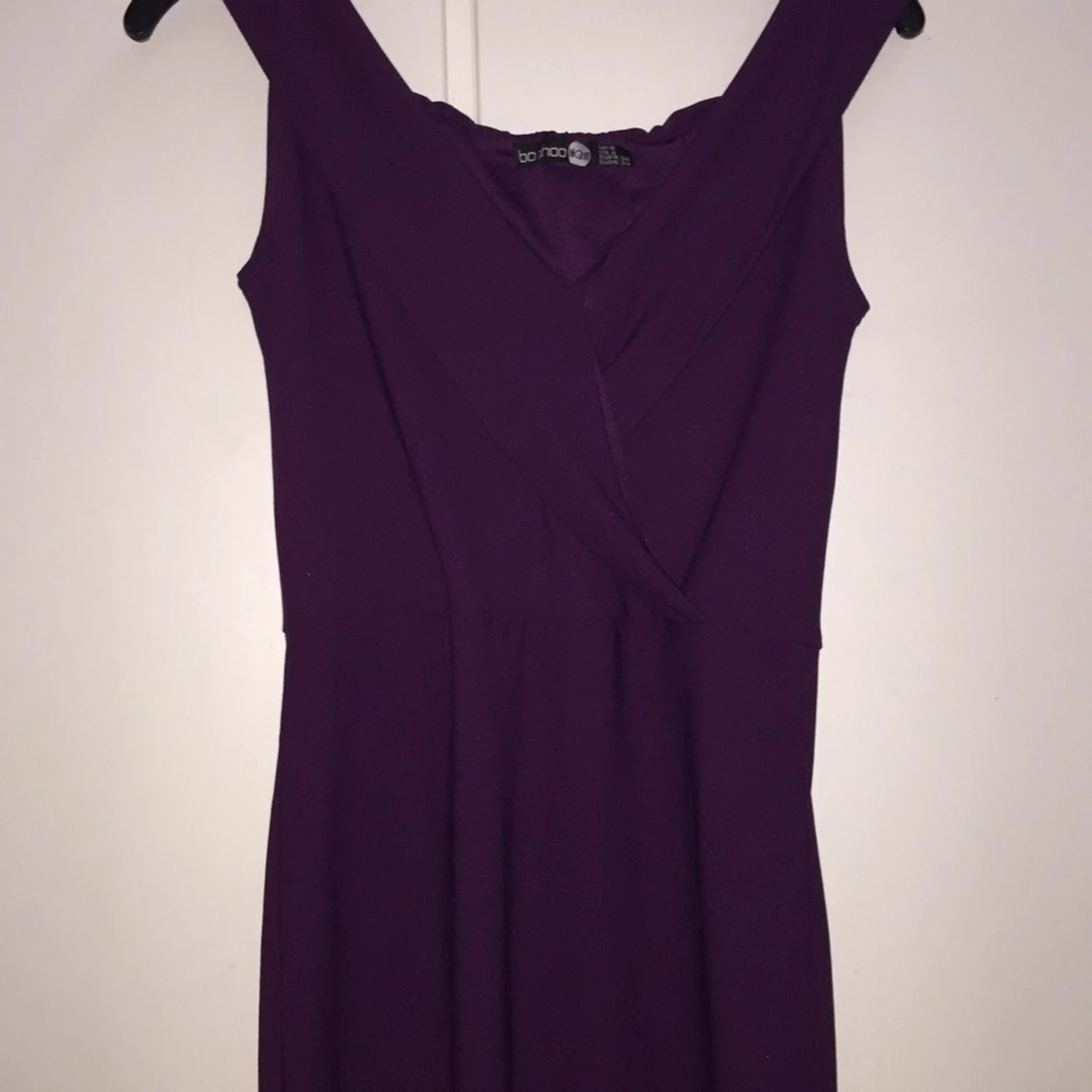 Lila V ringad klänning - 90