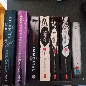 Böcker, Julie Kagawa, Maggie Steifvater  - 20:- st, 3 för 50:-, Alla för 100:- Frakt tillkommer (Cirkeln är såld) 