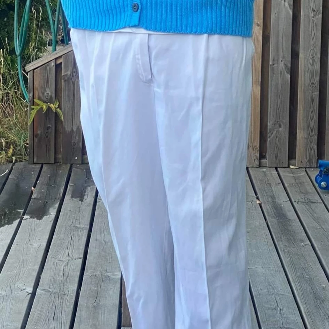 Vita tunna byxor 
