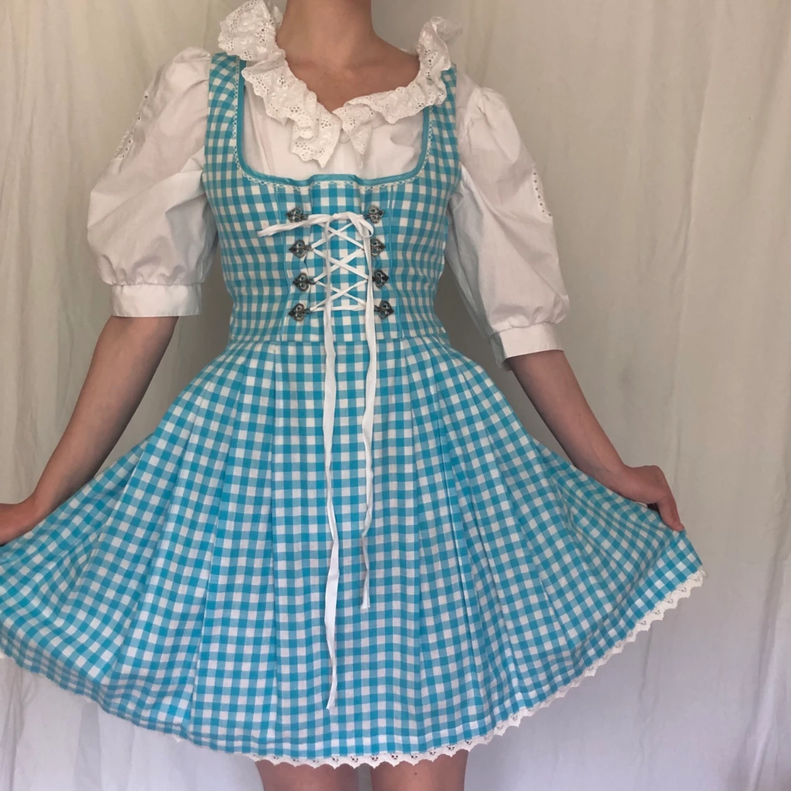 Blå milkmaid klänning dirndl oktoberfest