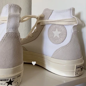 Converse - Använd 1 gång. Storlek 37. Köparen står för frakten!