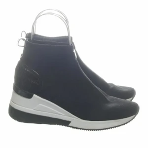 Michael kors - Michael kors skor i storlek 37, 2 g använda jättebra skick