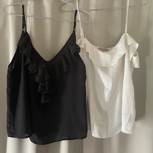 Linnen med volang - Superfina linnen! Det svarta är från BikBok strl M och det vita är från Hm strl 40. Säljer för 50kr st + frakt. Köpta för drygt 1 år sedan men använt cirka 1 gång var💫