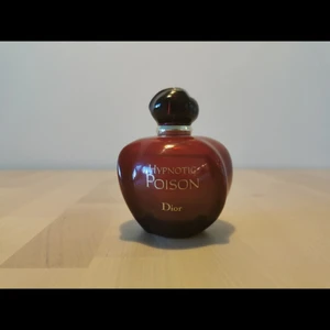 DIOR : HYPNOTIC POISON 100ML - 100 ml Used 3 times (will say full) Original price : 1150kr