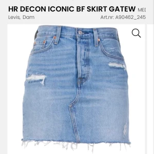 Ny oanvänd säljer pågrund av fel storlek  - Jeanskjol oanvänd Levis 