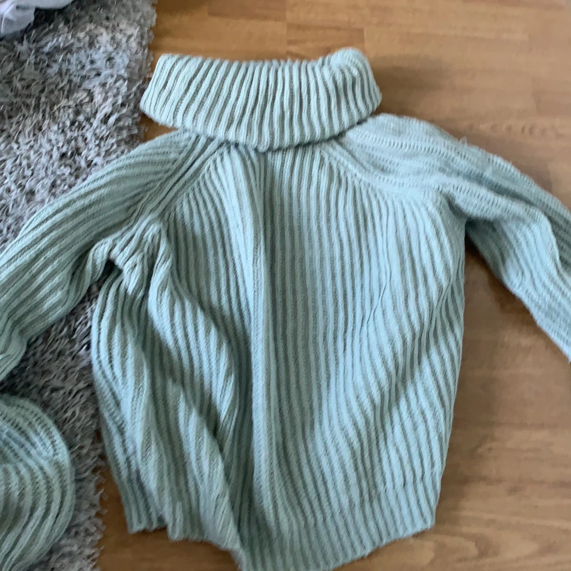 Stickad tröja 