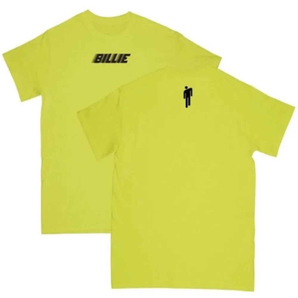 Billie Eilish t-shirt i coolaste, neon gula färgen💛 Äkta vara, i bra skick! Köptes på hennes konsert i Stockholm 2019. T-shirts.