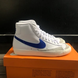 Nike blazer strl 40,5 skit bra skick - Skick 9,5/10 använda en gång orginal box kommer med skriv om ni undrar nått👍