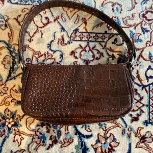 Handväska - Aldrig använd. 