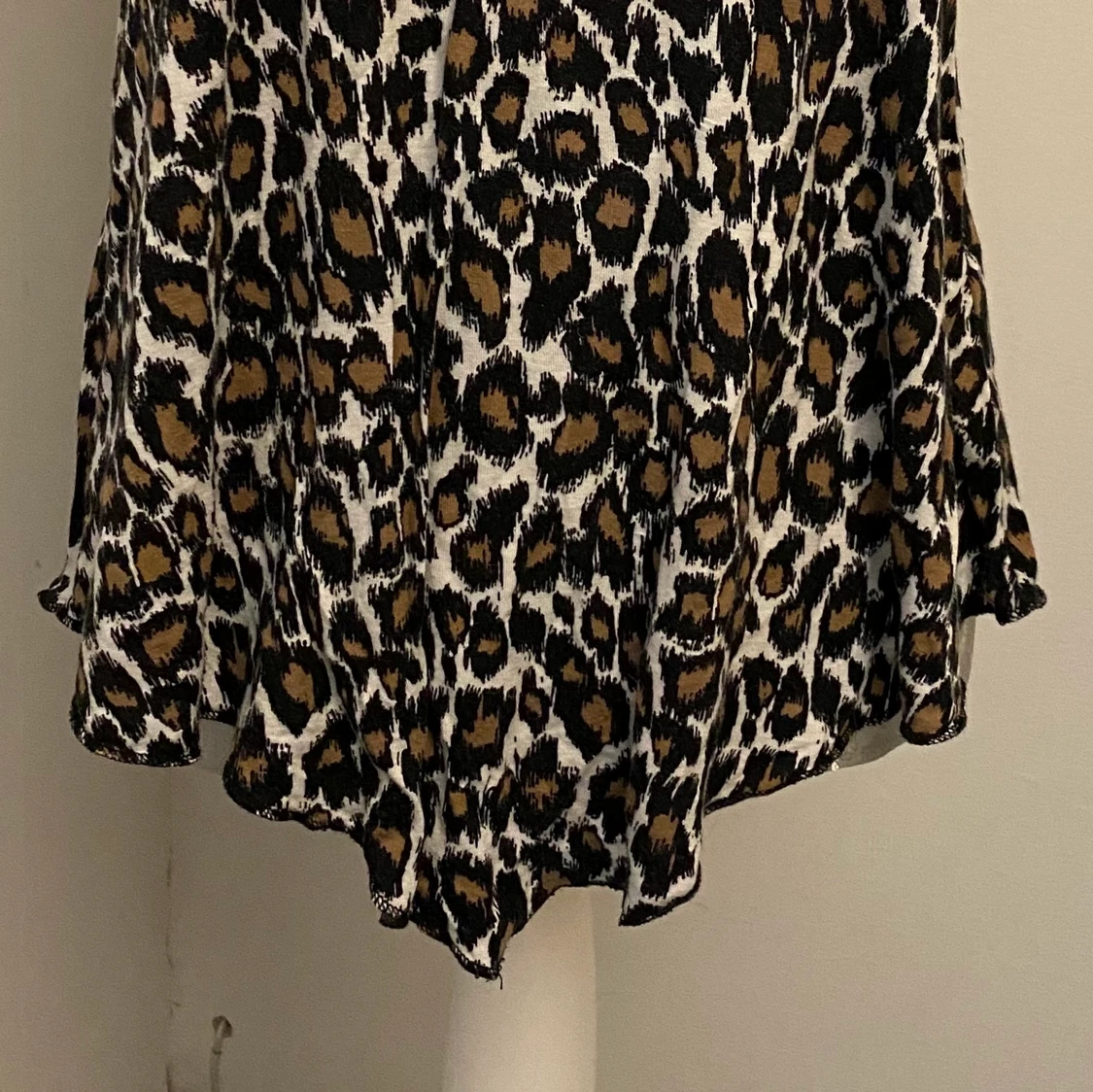 Leopardmönstrat linne XS