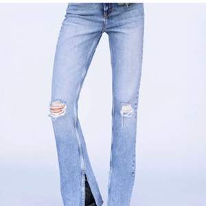 Jeans som är HELT nya inte använda 1 ända gång i storlek 36. 300 kr plus frakt ( skriv för fler bilder privat. 