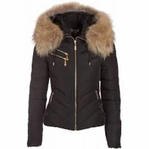 Jacka  -  Säljer denna skulle även kunna byta mot någon annan jacka 