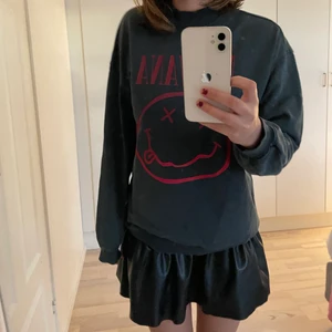 Tröja - Nirvana tröja!!! Skitsnygg men används inte. Nyskick!!! Skriv för fler bilder eller frågor❤️❤️❤️❤️