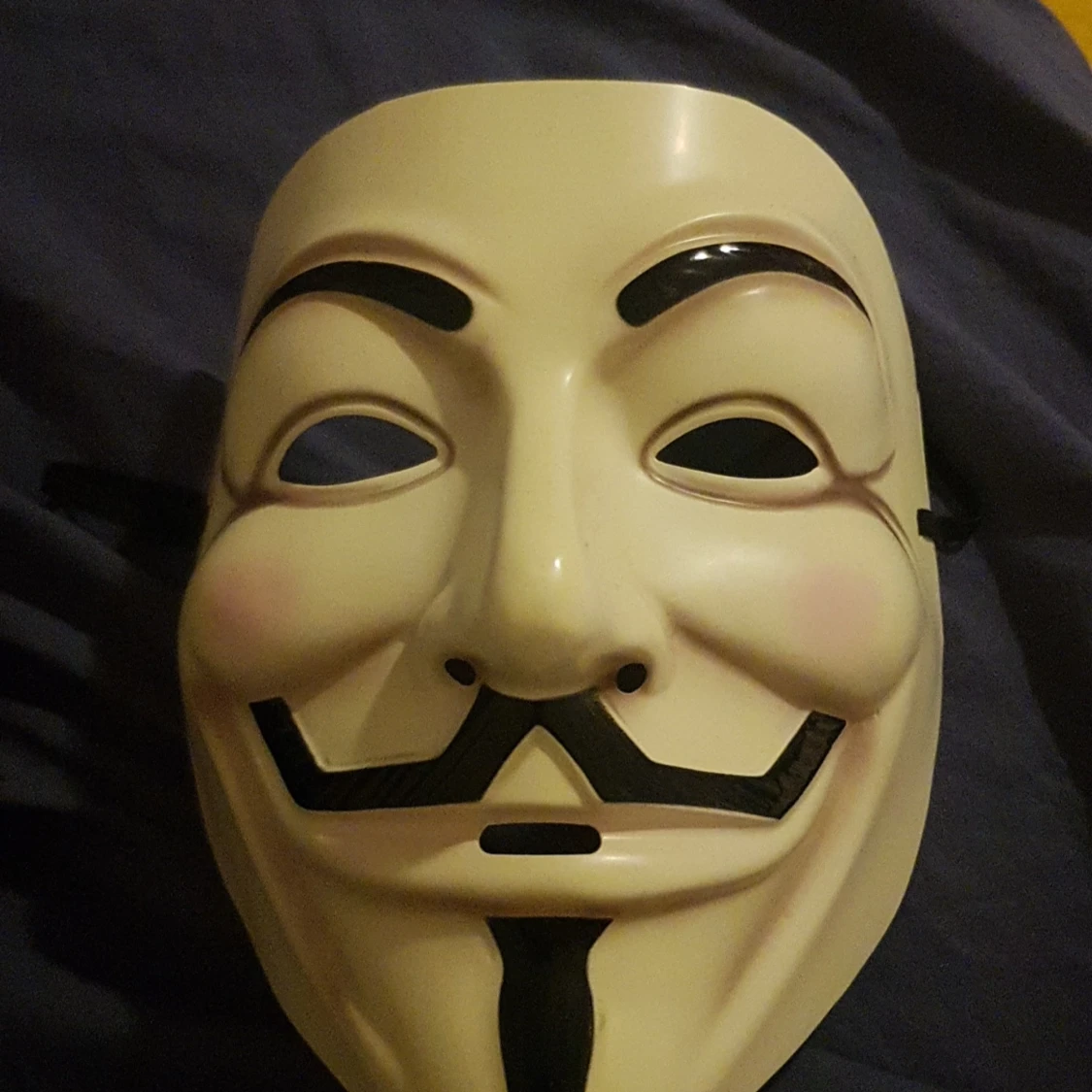 Anonymous mask - 90
