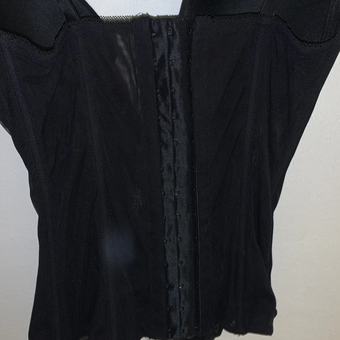 Svart korsett - 90