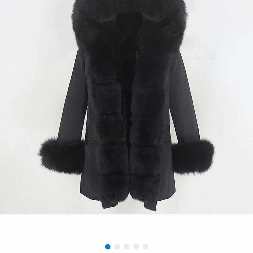 BYTER min parka jacka mot en canada goose jacka (dam). Storleken på min fatima parka jacka är M/S. Storleken på canada goosen jag letar efter ska vara S. . Jackor.