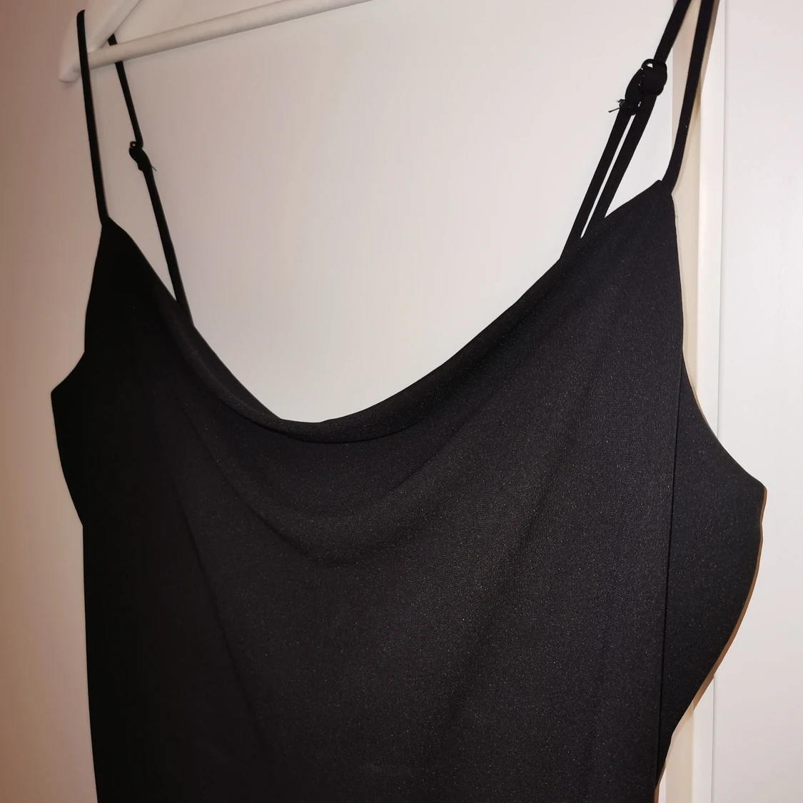 Klänning med slits - 90