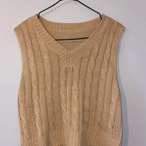 Väst - Ribbad väst