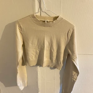 Söt topp! - Knappt använd. Frakt tillkommer!