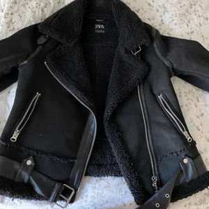 Jacka från zara  - Storlek M, i bra skick!