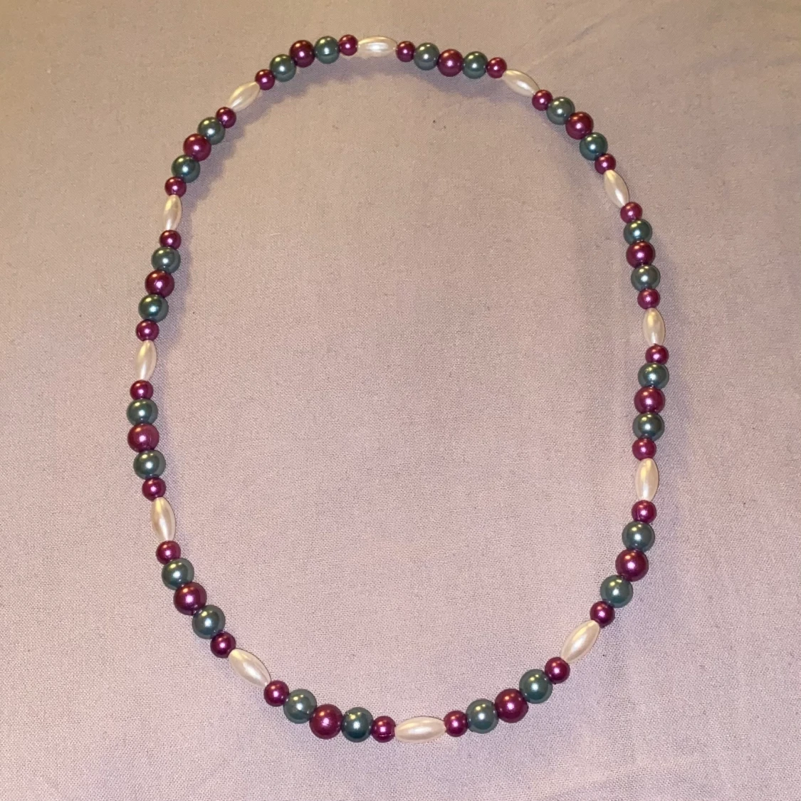 Egengjort pärlhalsband  - 90