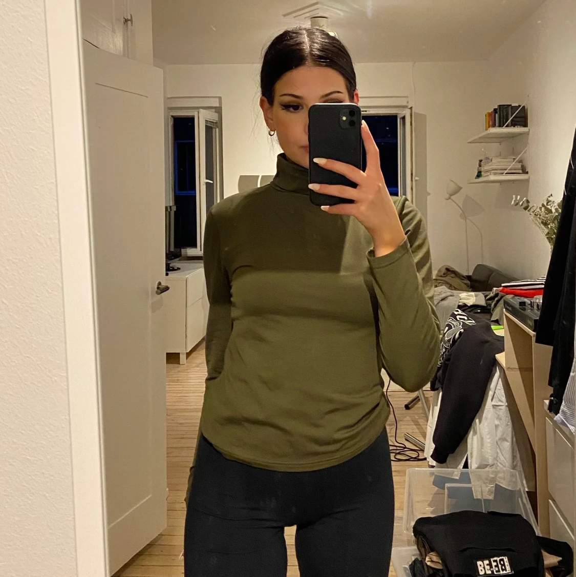 Olivgrön polotröja - 90