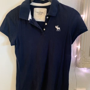 Abercrombie-piké storlek M - I väldigt bra skick!