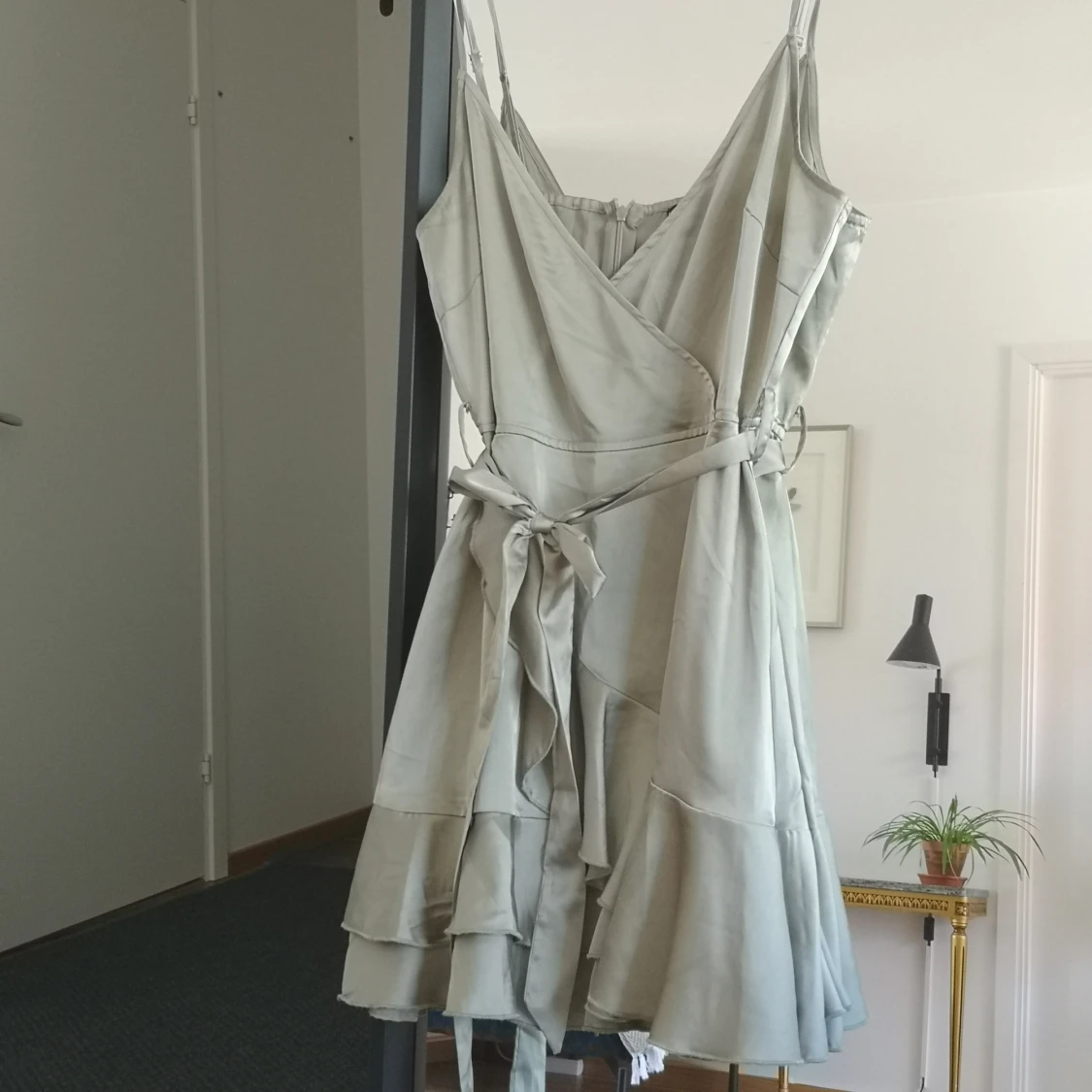 Ljusgrön klänning i storlek 40 - 90