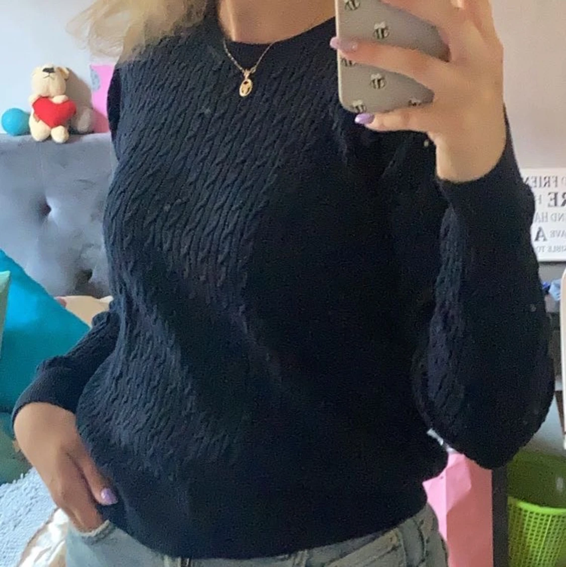 Marinblå stickad tröja🤍