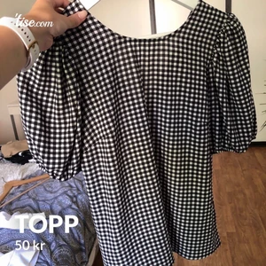 Tröja - En helt oanvänd topp från Kappahl! Supergullig med puffärmar 