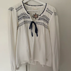 Odd Molly Blus - Odd Molly blus i fint skick! Passar XS - M                   Köparen står för frakten 🥰