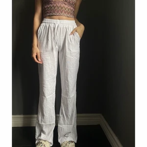 INTRESSEKOLL! - intressekoll på mina helt nya linnebyxor som är slutsålda!