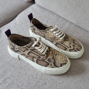 Eytys x HM snakeprint strl 37 - Endast testade hemma